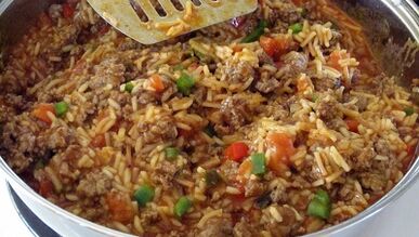 Bereiten Sie Gerichte für eine Proteindiät zu